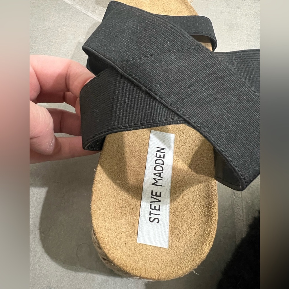 Steve Madden Jacklin Sandal - Picture 4 of 10
